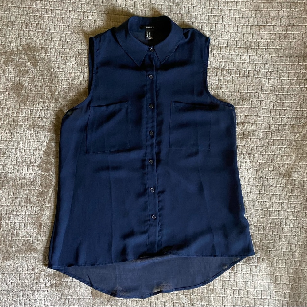 ⭐️ Forever 21 Sheer Sleeveless High Low Blouse, Women’s S, Navy Button Down